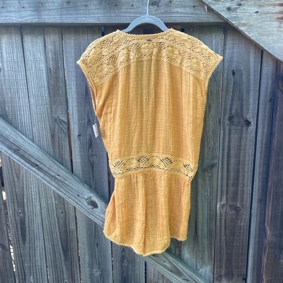 NWT Saltwater Solids by O’neill Mustard Lacey Crochet Knit Romper One Piece - Picture 10 of 11